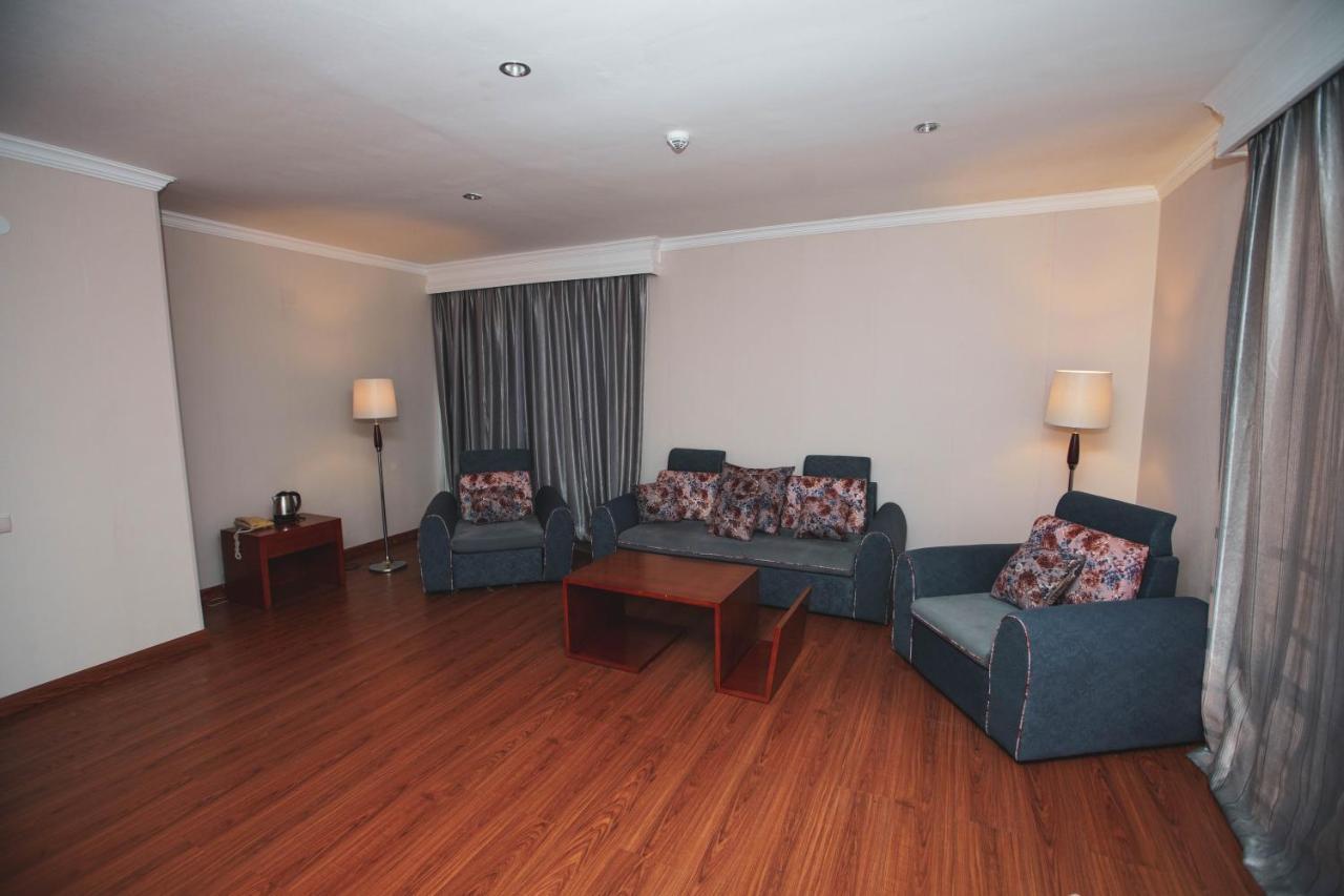 Hotel Park Green Poti Exterior foto